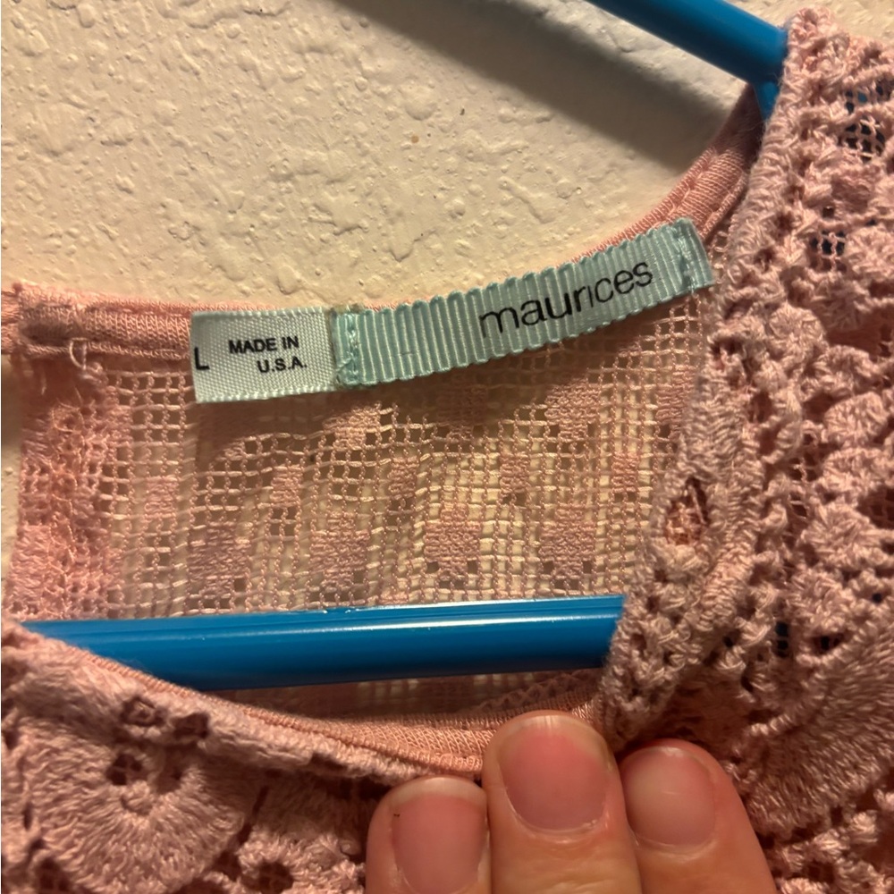 Maurices Blush Pink Crochet Yoke Boho Tee Top Like New Large - Picture 3 of 6